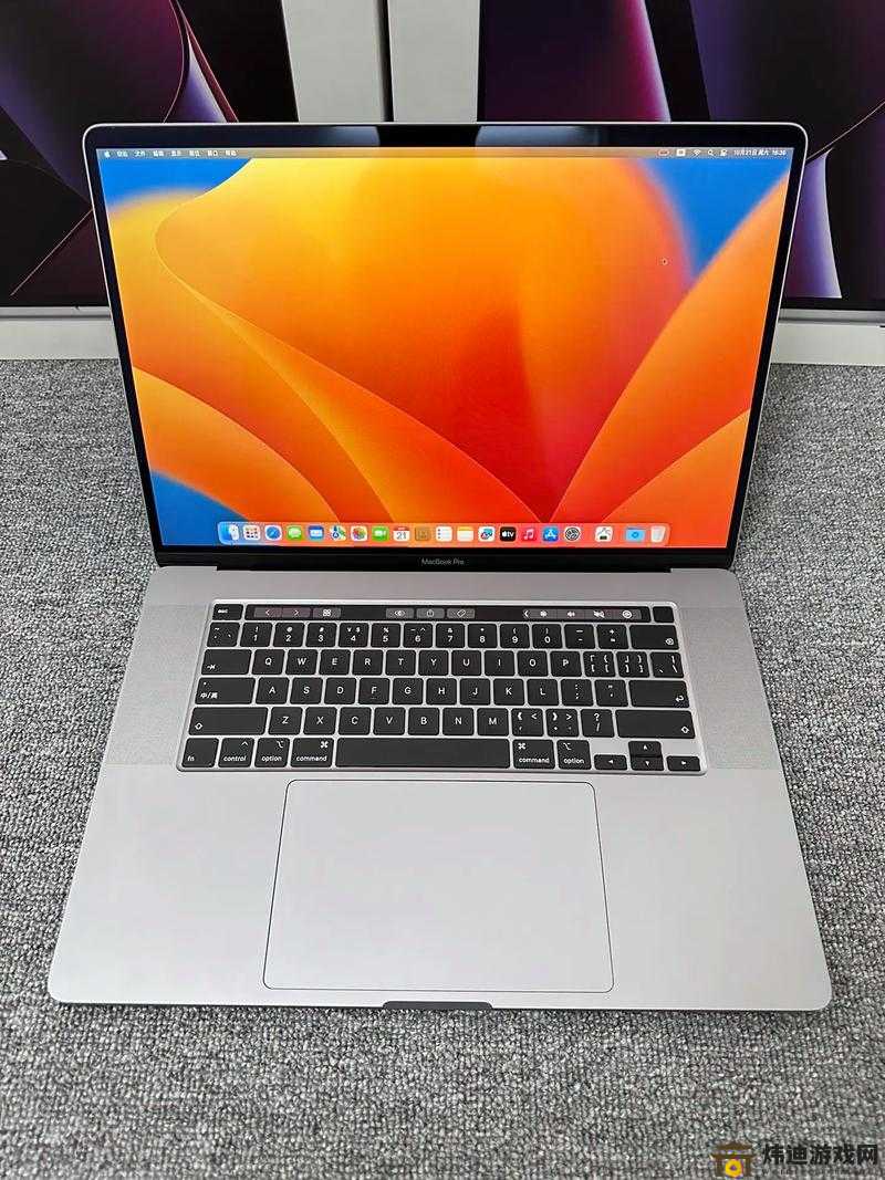 MacBook-Pro高清屏幕体验：视觉盛宴的极致享受